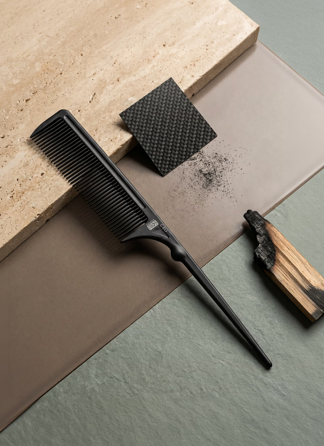 C815 - Tail Comb